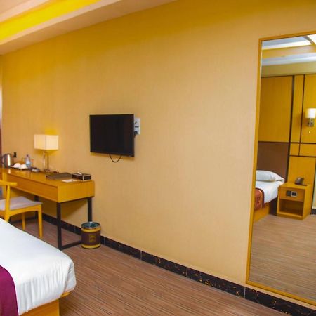 2000 Hotel Downtown Kigali Extérieur photo